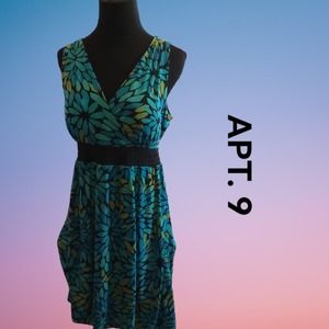 APT. 9 womens dress size Petite Medium